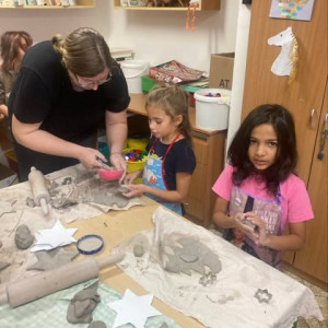 Tvoření vánočního svícnu