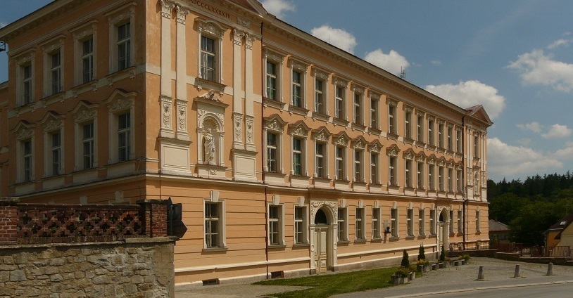 Základní škola Kamenice nad Lipou